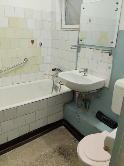 Timpuri Noi - Tineretului: 3 camere cu potențial imens (2 băi, decomandat) - 5