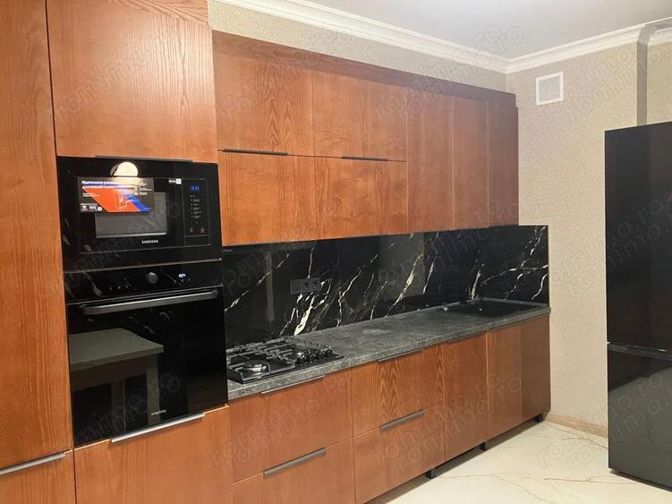 Inchiriere apartament 2 camere in zona Damaroaia - 1