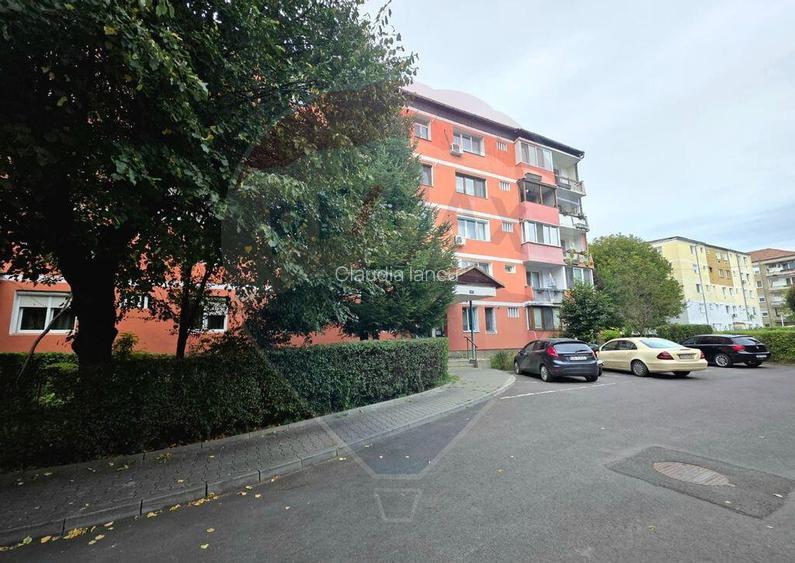 Apartament 3 camere etaj 2 confort 1