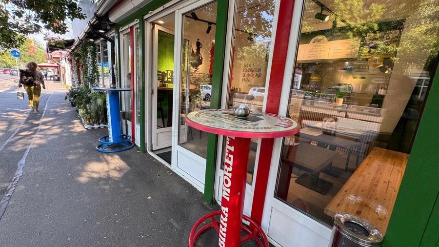 REV2004953 Proprietate Stradala cu Spatiu Comercial  Pretabila Business - 1