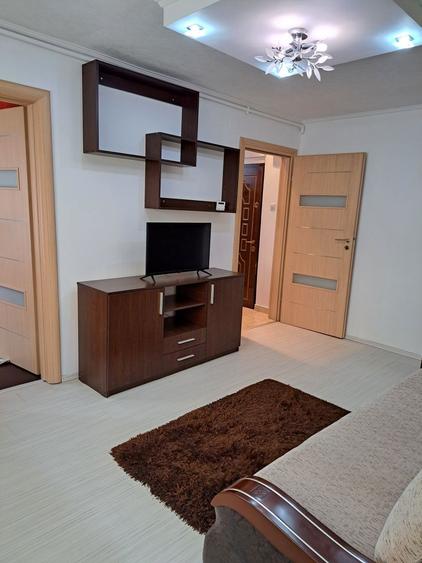 Inchiriez garsoniera in Vasile Aaron - 8