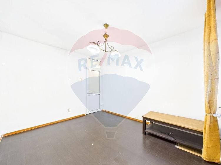 Apartament cu 4 camere de vanzare in zona Rahova - 16