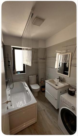 Apartament cu 2 camere semidecomandat în Aeroport