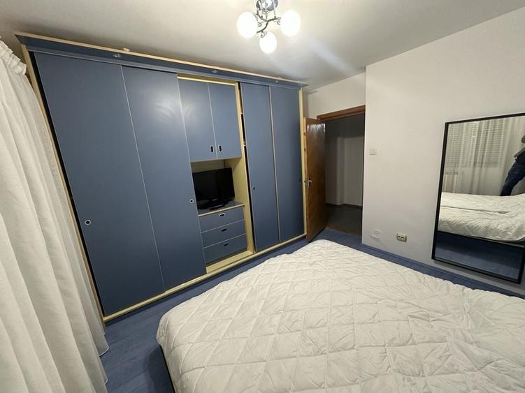 Vand apartament 3 camere decomandat - 8