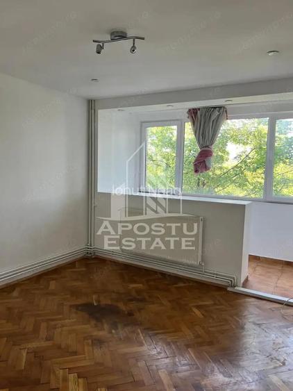 Apartament cu 2 camere, decomandat, zona Jude?ean Apartament cu 2 camere, decomandat, zona Jude?ean