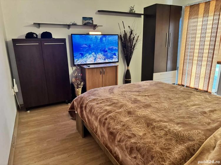 Vand sau schimb cu apartament 3 camere casa in Valcea - 3