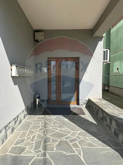 Spațiu / birouri în suprafață de 1200 / 1300 mp teren Central BM - 7