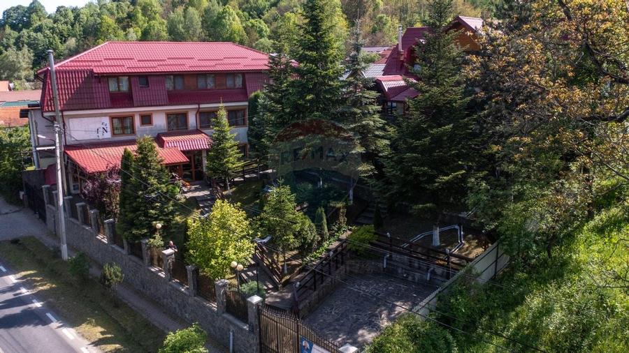 Oferta - vanzare pensiune 10 camere si casa de vacanta, Slanic Prahova - 49