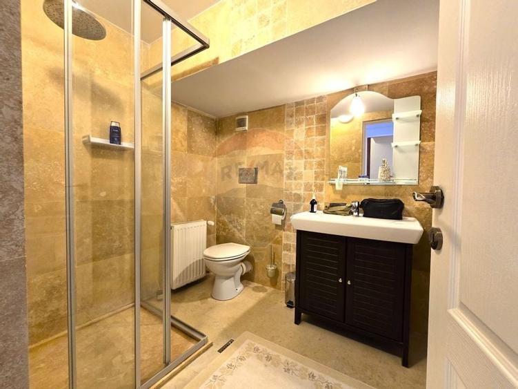 Vila unica in inima Bustenilor, vedere directa spre Caraiman - 22