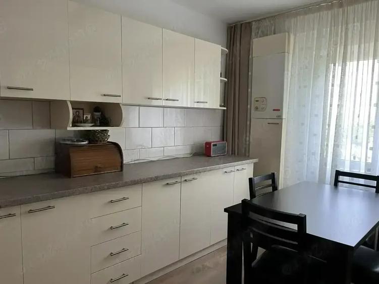 Vand Apartament 3 camere - 9