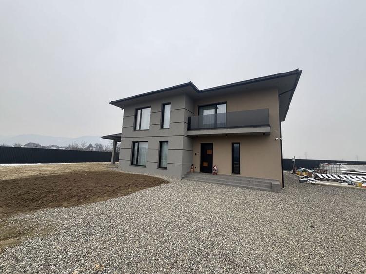 Casa de vanzare ultramoderna - 8