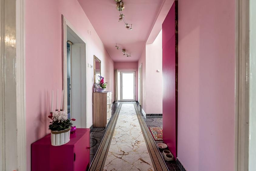 Casă spațioasă în mijlocul orasului, Str. Constantin Brâncuși - 8