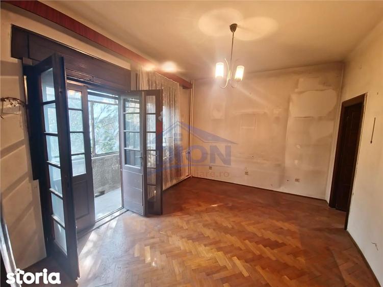 KISELEFF Arcul de Trimf Clucerului 3 cam + Garaj dublu - 2