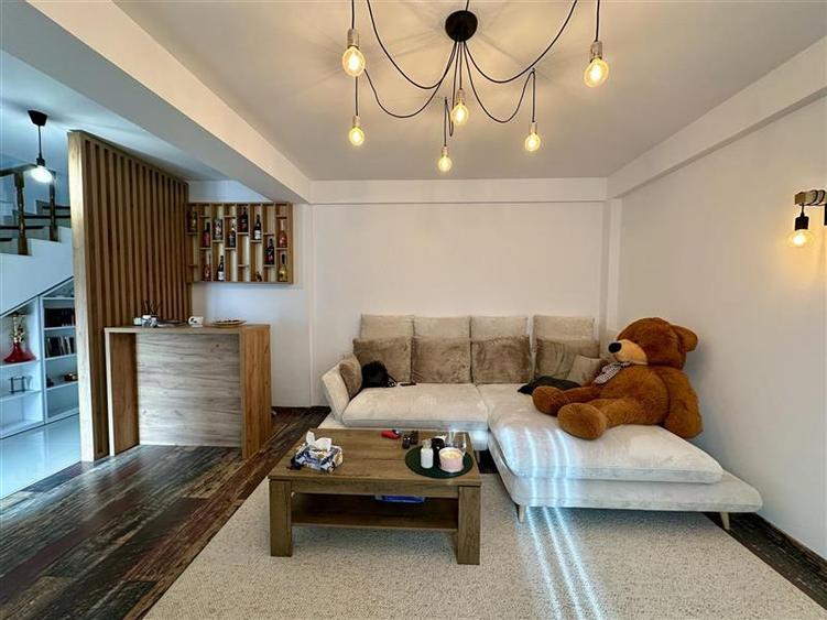 Casa de vannzare Bragadiru -Triplex 116 mp + curte proprie 105 mp - 2