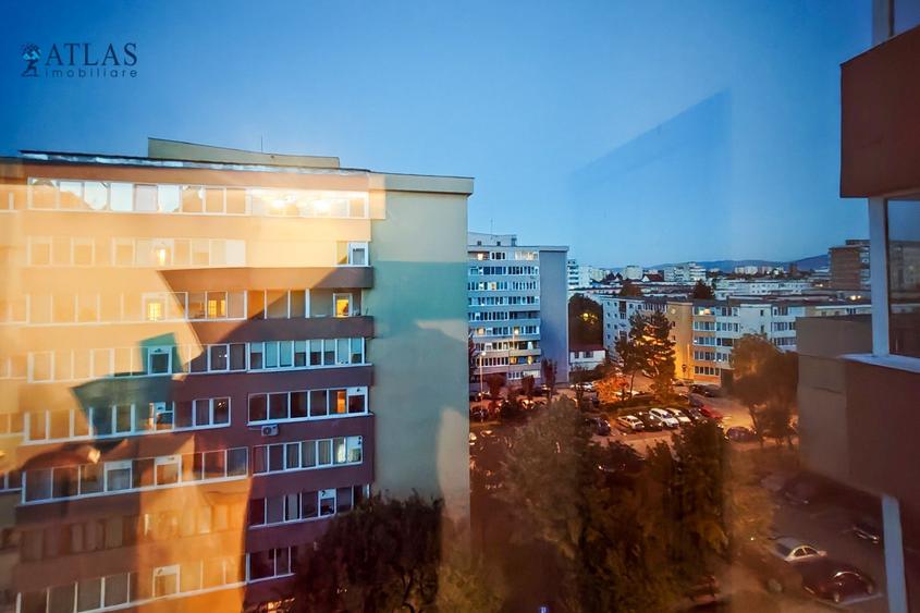 3 camere decomandat, 2 bai, renovat, ready-to-move, zona centrala, Paraului - 9