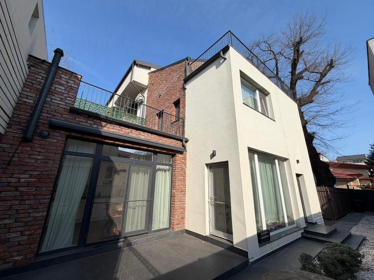 Casa moderna finalizata in 2025 - 1