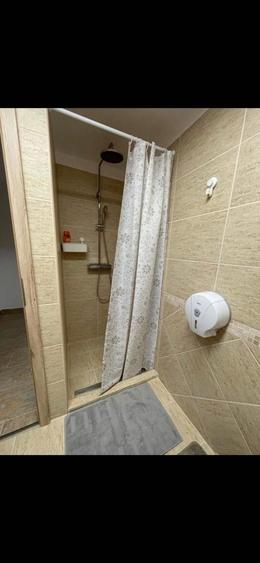 inchiriez apartament 2 camere la casa - 6