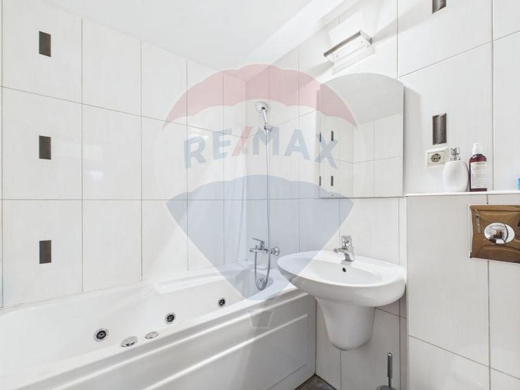 Apartament 3 camere superb cu loc de parcare si boxa Unirii - 9