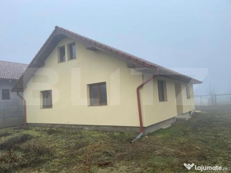 Casa de vanzare, 102 mp utili , zona Lazuri - 2