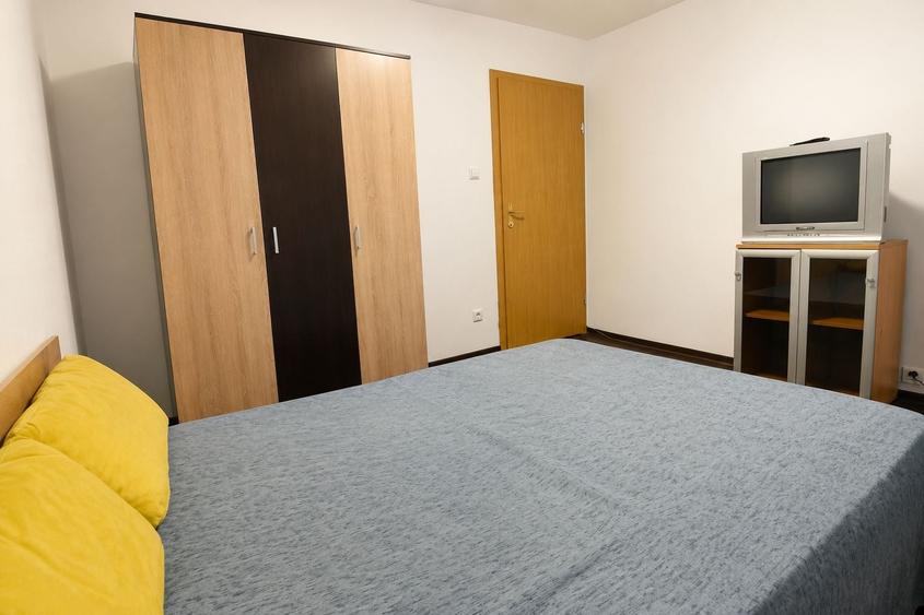 Apartament cu 2 camere decomandat, mobilat în Complex Studențesc