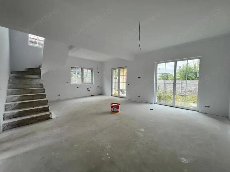 Casă cu 4 camere cu Teren 250 Mp în Giarmata