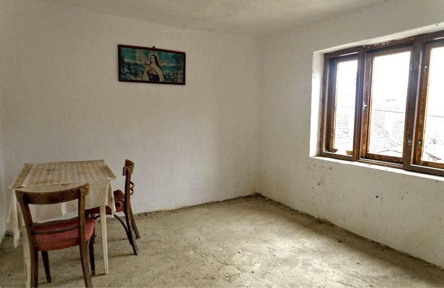 Casă cu 2 camere în Vale