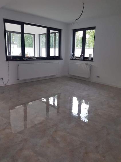 Casă cu 4 camere în Dragomirești-Deal