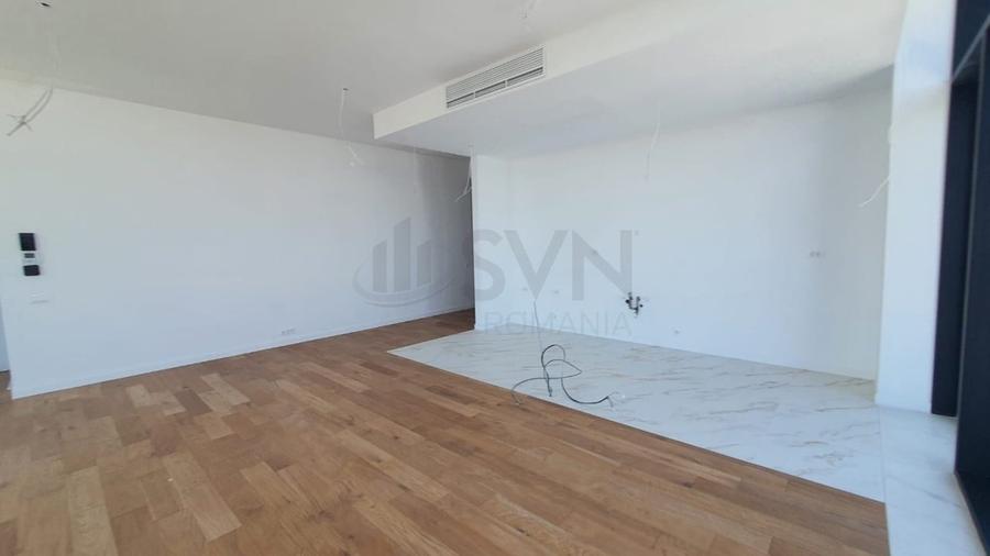 Penthouse cu 4 camere semidecomandat în Cotroceni
