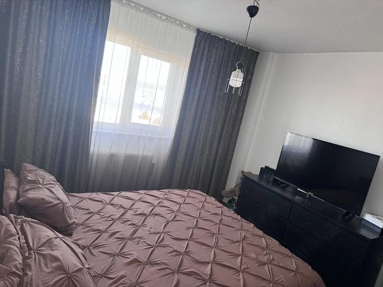 Apartament cu 3 camere nedecomandat în Nord