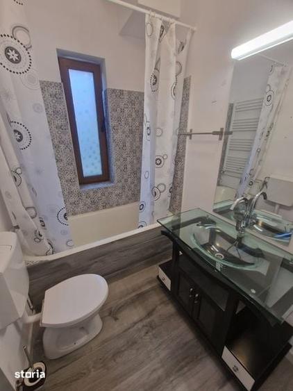 Casă cu 3 camere cu Teren 100 Mp în Valea Roșie
