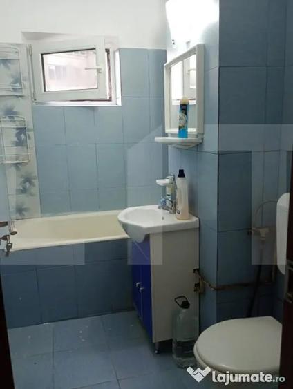 Apartament cu 2 camere semidecomandat, mobilat în Simeria