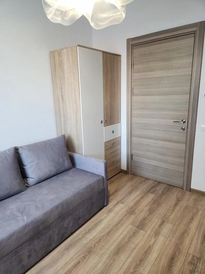 Apartament cu 3 camere decomandat în Răcădău