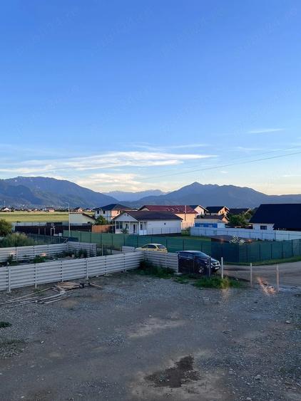Apartament cu 3 camere decomandat în Tărlungeni