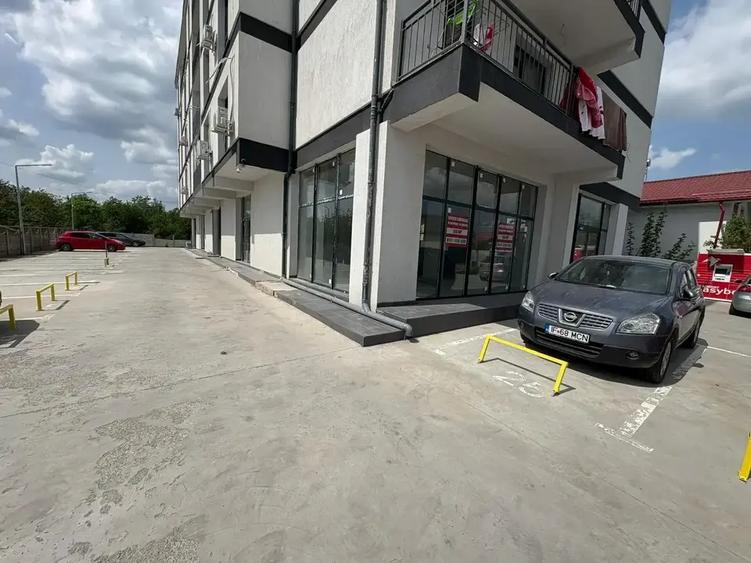 Spațiu comercial, de 372 mp, în Est
