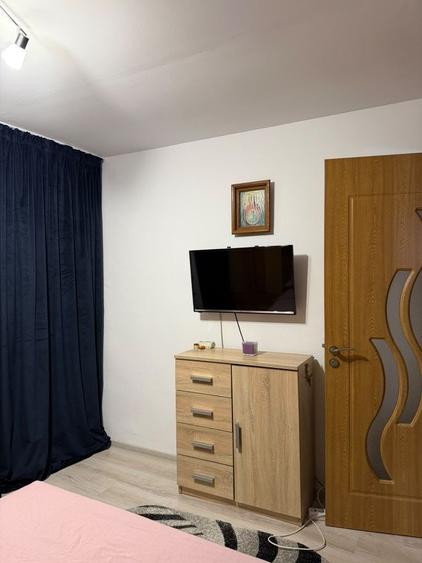 Apartament cu 2 camere semidecomandat în Brazda lui Novac