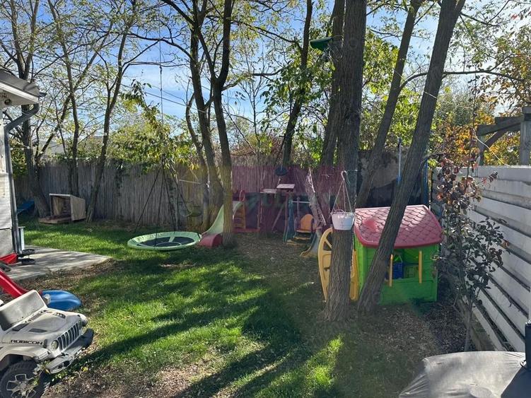 Casa 3 camere + dependin?e, curte 380, Sabareni - 3