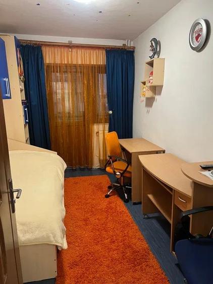 Apartament cu 3 camere decomandat în Păcurari