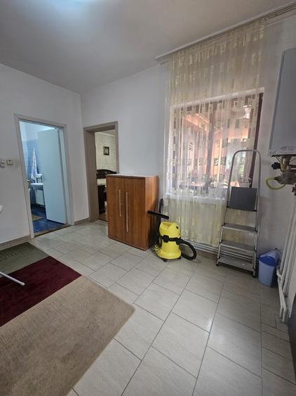 Casă individuală cu 5 camere cu Teren 558 Mp în Dorobanților