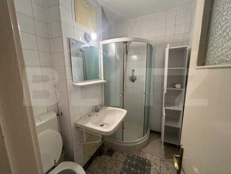 Apartament cu 4 camere, 70 mp, zona Podu Ros - 10