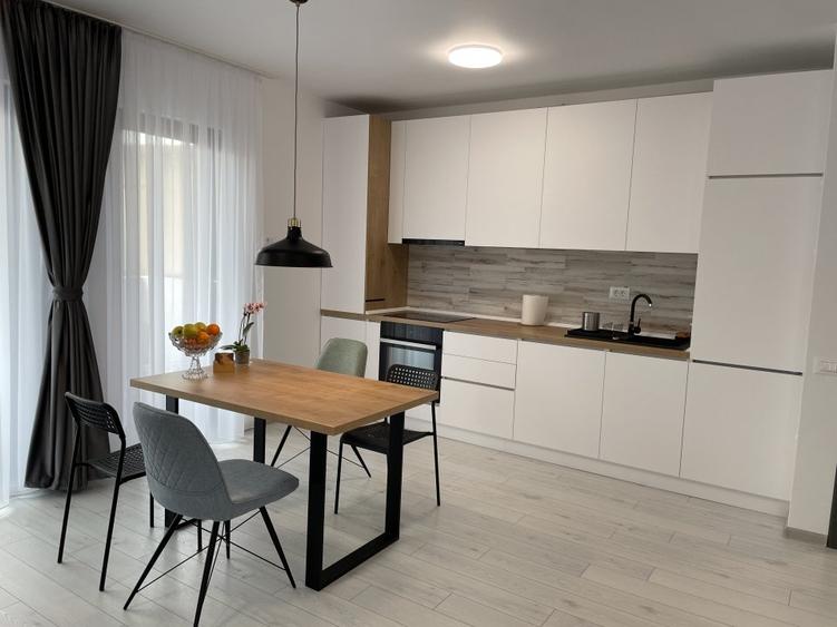 Proprietar, inchiriez apart. 2 cam (+parcare) bloc nou metrou Aparatorii Patriei - 1