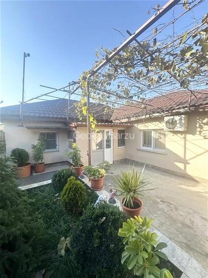 Casa Renovata si Mobilata Complet, amplasata pe un teren de 1300 mp, localitatea Casa Renovata si Mobilata Complet, amplasata pe un teren de 1300 mp, localitatea