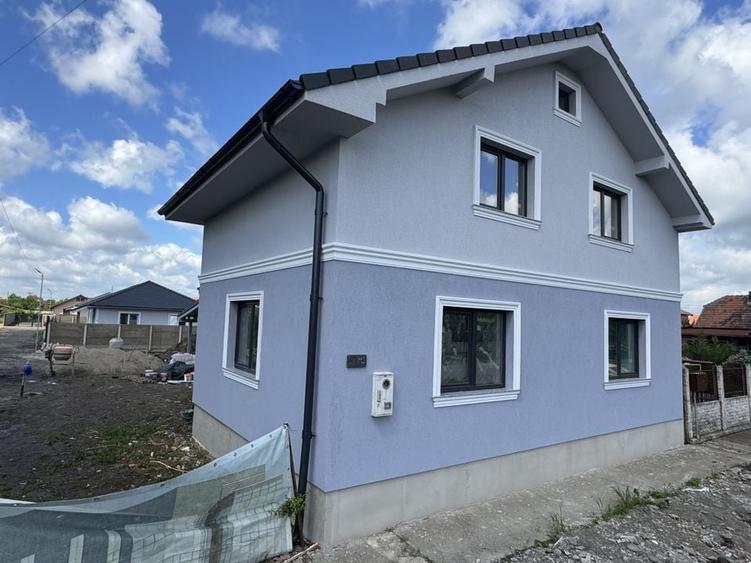 Individuala Sanmihaiu Roman P+M,5 Camere,2 Bai,Pivnita,Toate Utilitatile,Asfalt - 3