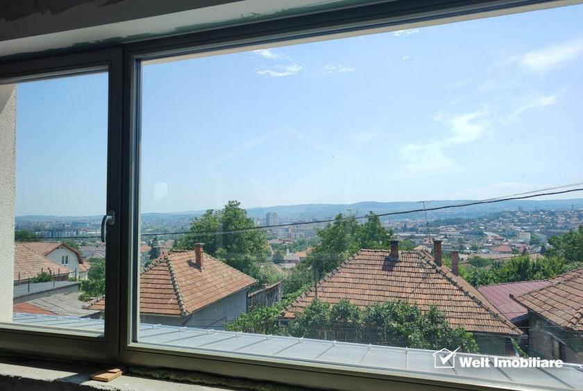 Casa premium, Dambul Rotund, vedere peste oras - 1