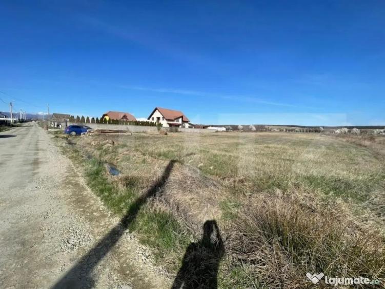 Teren intravilan de 3405 mp, cartier Preajba - 1