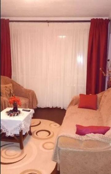 Obor,Metrou,bl.reabilitat,et.5/10,DECOMANDAT,Amenajat,2 bai,Liber - 1