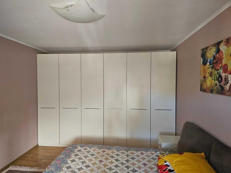 Casa si spatiu comercial - 1