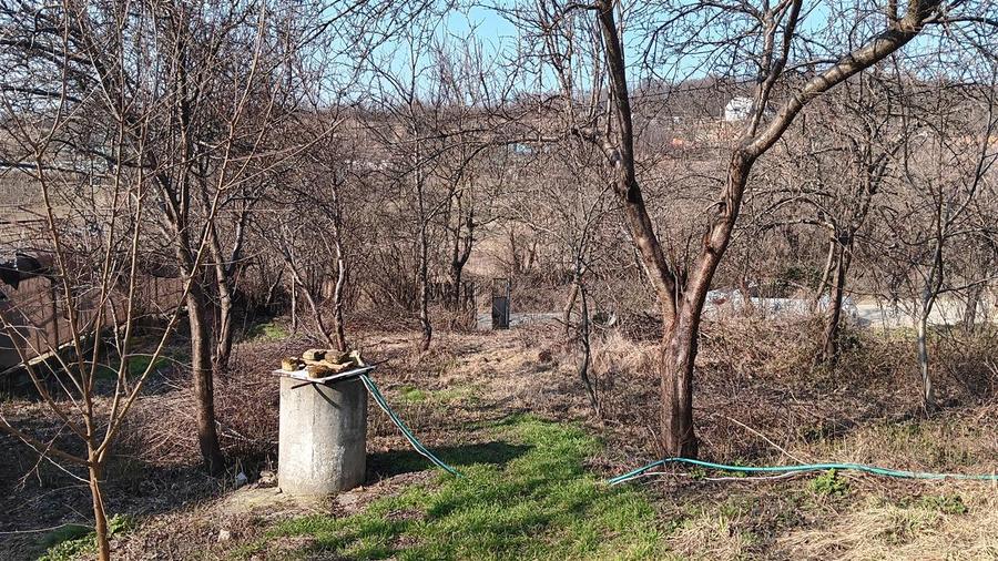 Sat Cercu com Barnova Teren 3000mp cu casa batranesca la str asfaltata si toate - 2