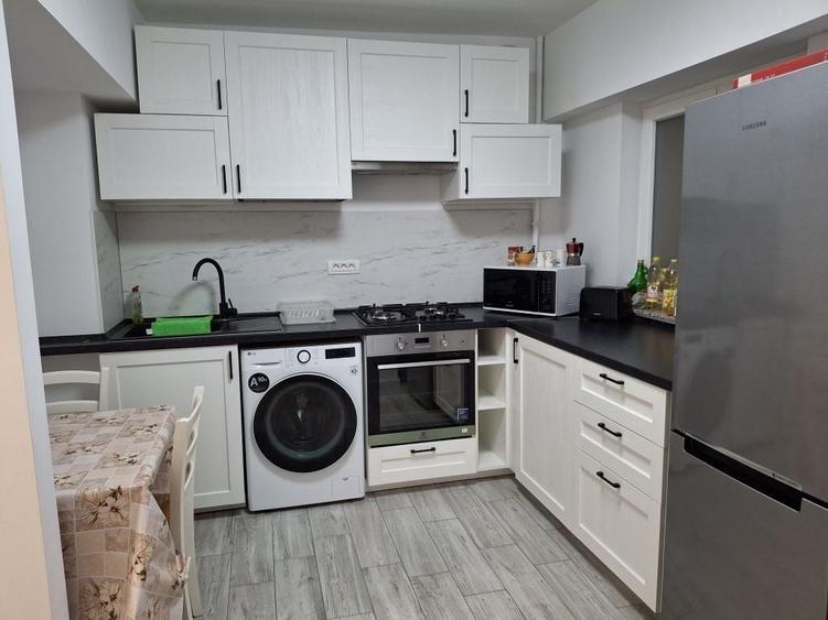 3 camere Obor renovat langa metrou - 3