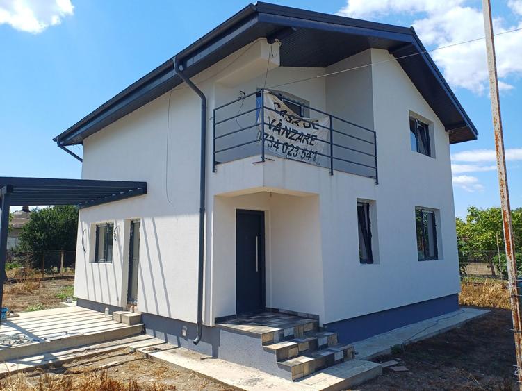 Casa de vanzare! - 2