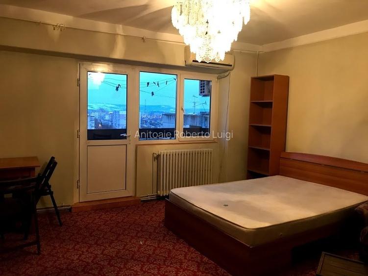 Garsonieră decomandată, mobilată în Gară